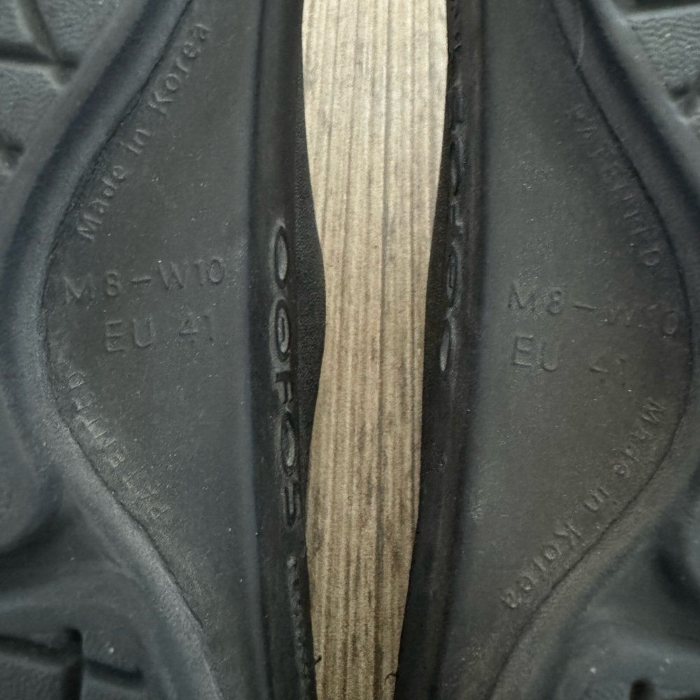 Oofos OOahh Slide Sandal in Black size Women’s 10 or Men’s 8 - Picture 10 of 10